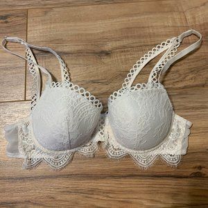 Victoria's Secret Dream Angels White Lace 34B Bra